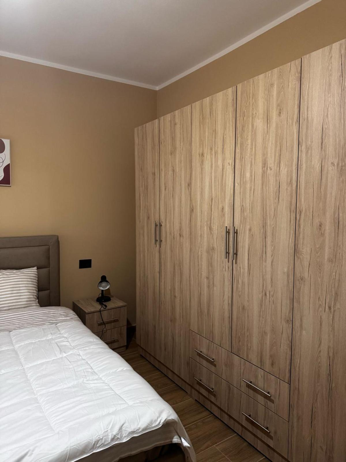 Apartamento Jon Vlorë